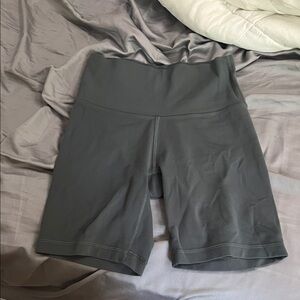 Aritzia Tna butter shorts